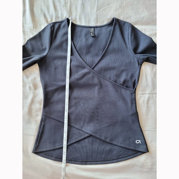 GapFit Breathe Faux Wrap Top (Black, XS) - Picture 7 of 9